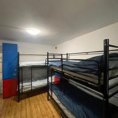 Eden Life Hostel Warschau Buitenkant foto