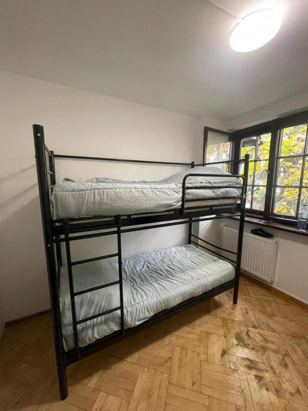 Eden Life Hostel Warschau Buitenkant foto