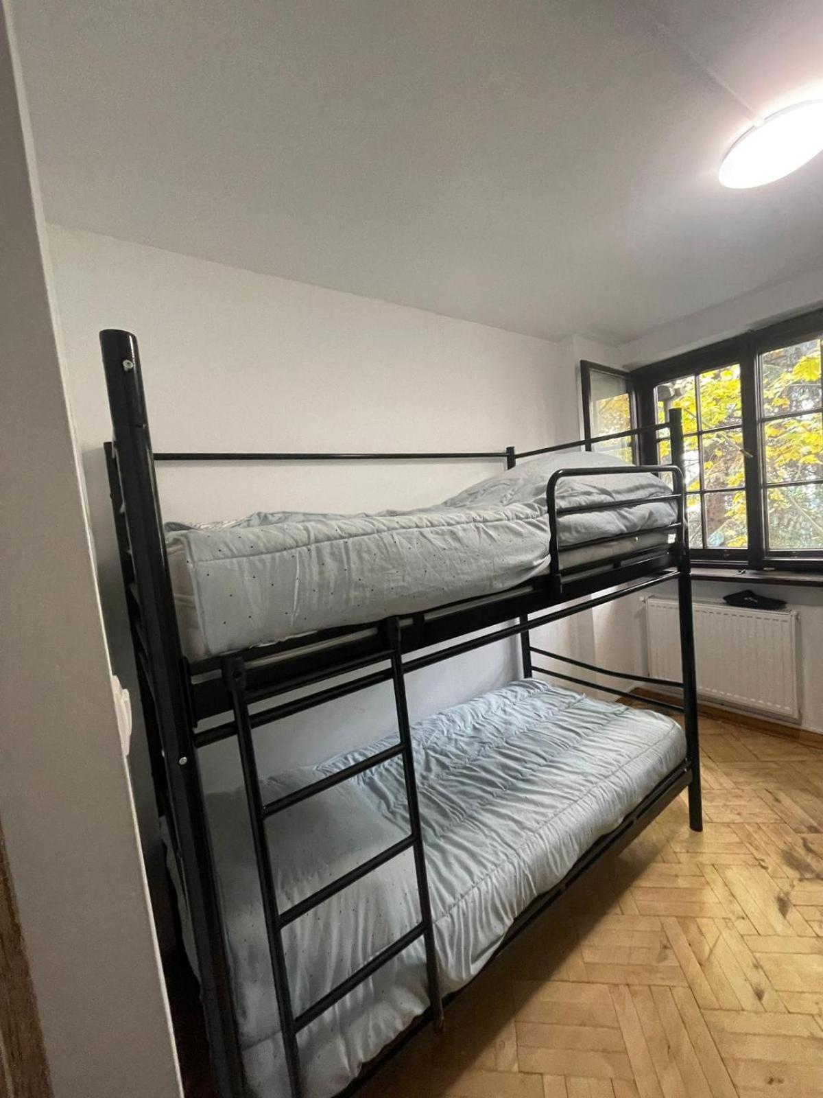 Eden Life Hostel Warschau Buitenkant foto