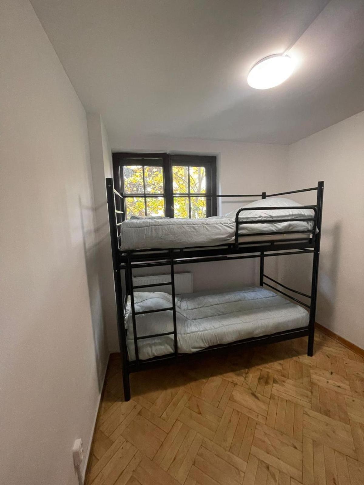 Eden Life Hostel Warschau Buitenkant foto